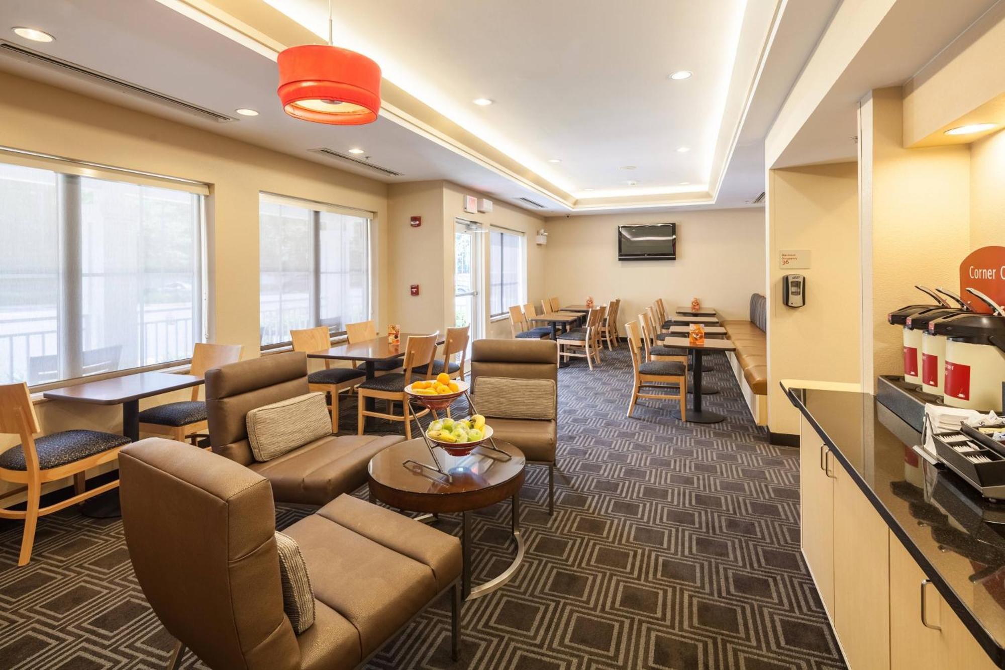 Towneplace Suites Jacksonville Butler Boulevard Exterior photo